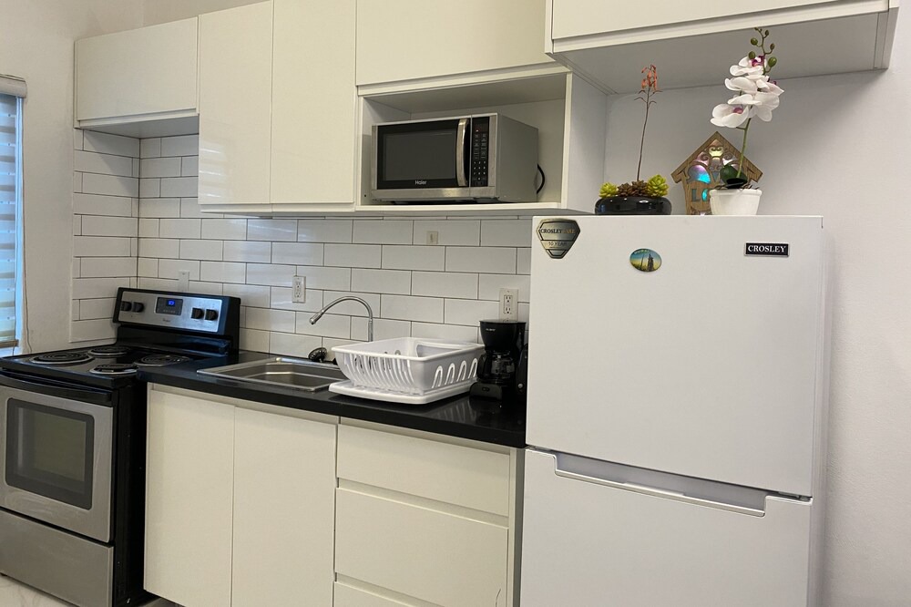 Photo of Kitchen in Venetian Road Settlement