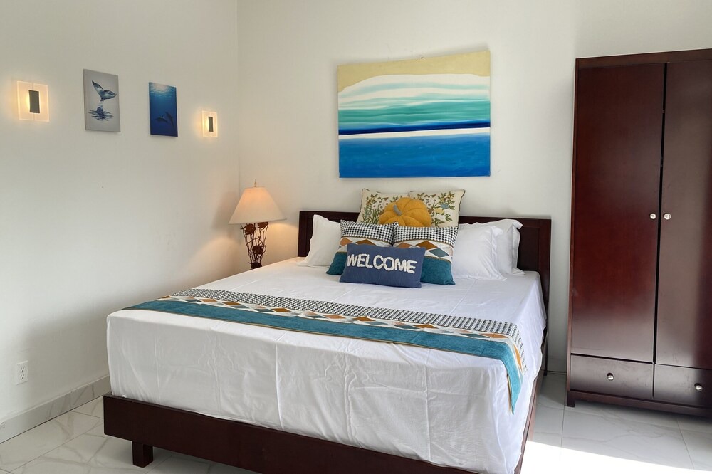 Photo of Bedroom in Venetian Road Settlement