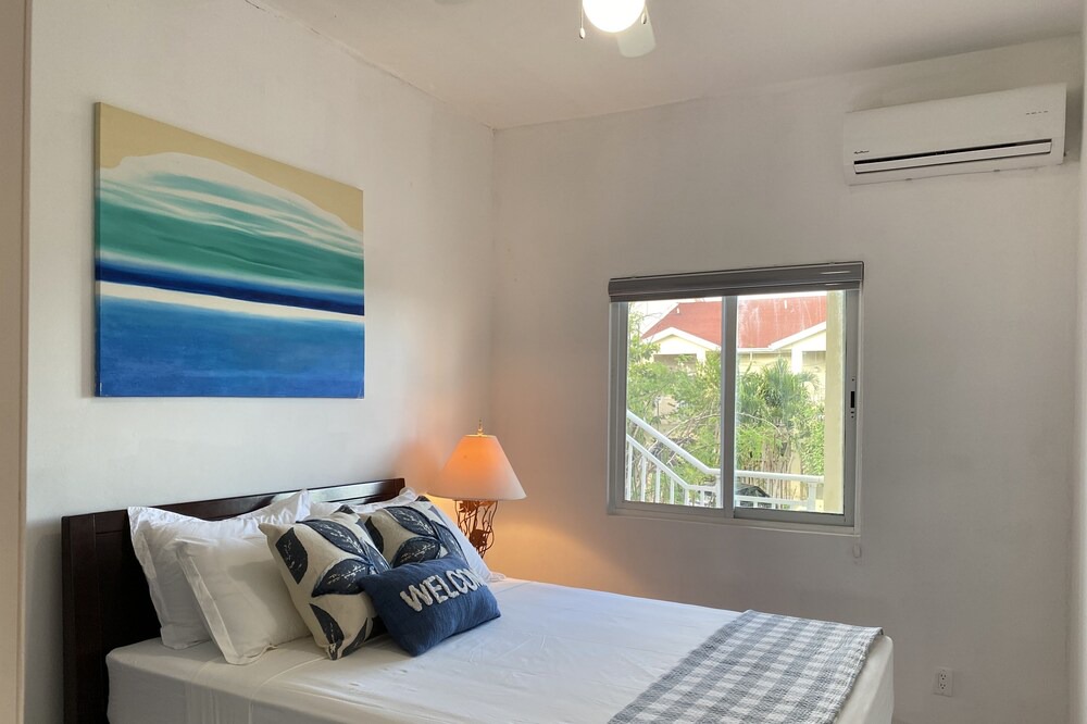 Photo of Bedroom in Venetian Road Settlement