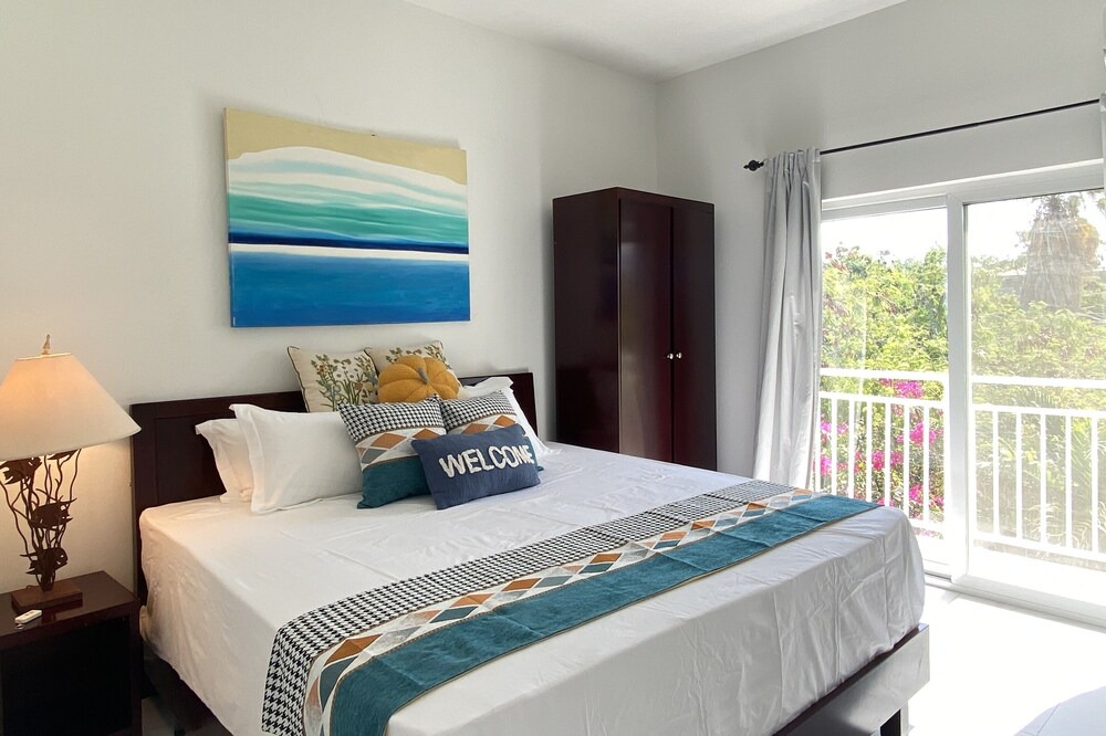 Photo of Bedroom in Venetian Road Settlement
