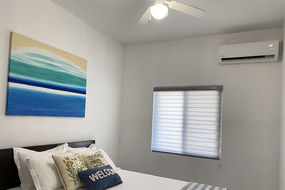 Photo of Bedroom in Venetian Road Settlement