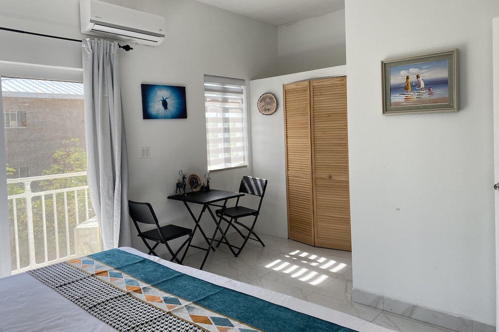 Photo of Bedroom in Venetian Road Settlement