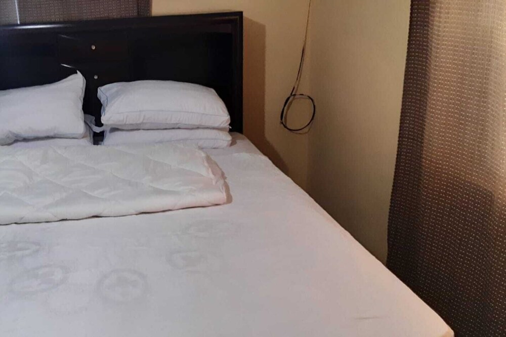 Photo of Bedroom in Cockburn Town