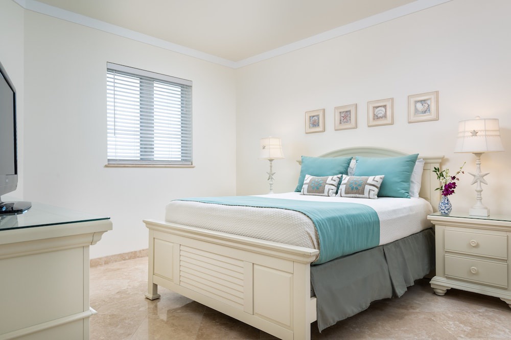 Photo of Bedroom in Grace Bay