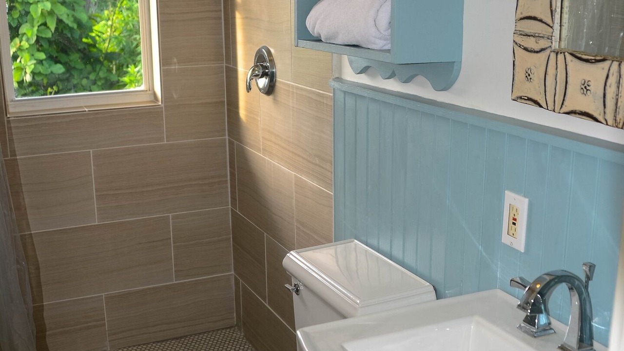Photo of Bathroom in Cockburn Town