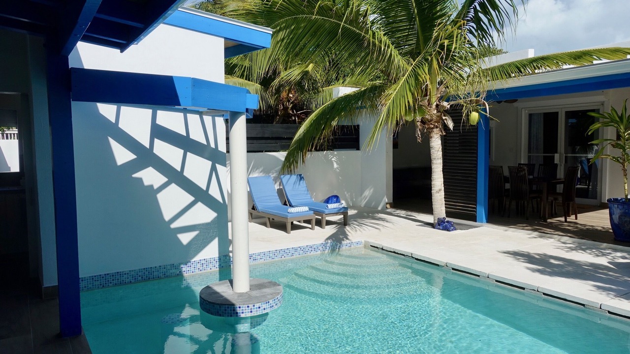 Photo of Outdoor in Long Bay Hills