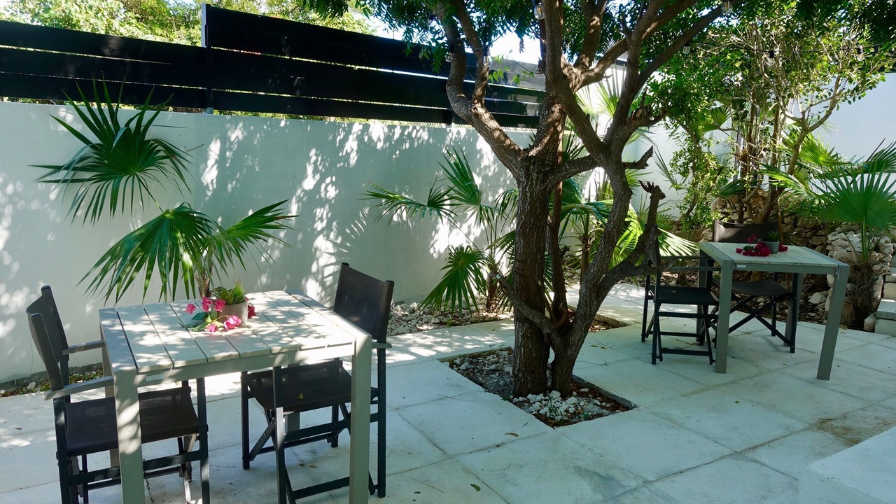 Photo of Outdoor in Long Bay Hills