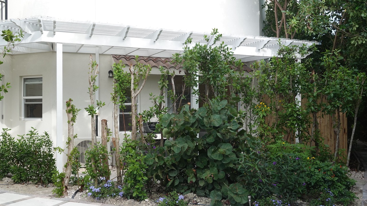 Photo of Outdoor in Long Bay Hills