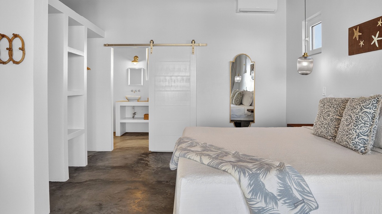 Photo of Bedroom in Long Bay