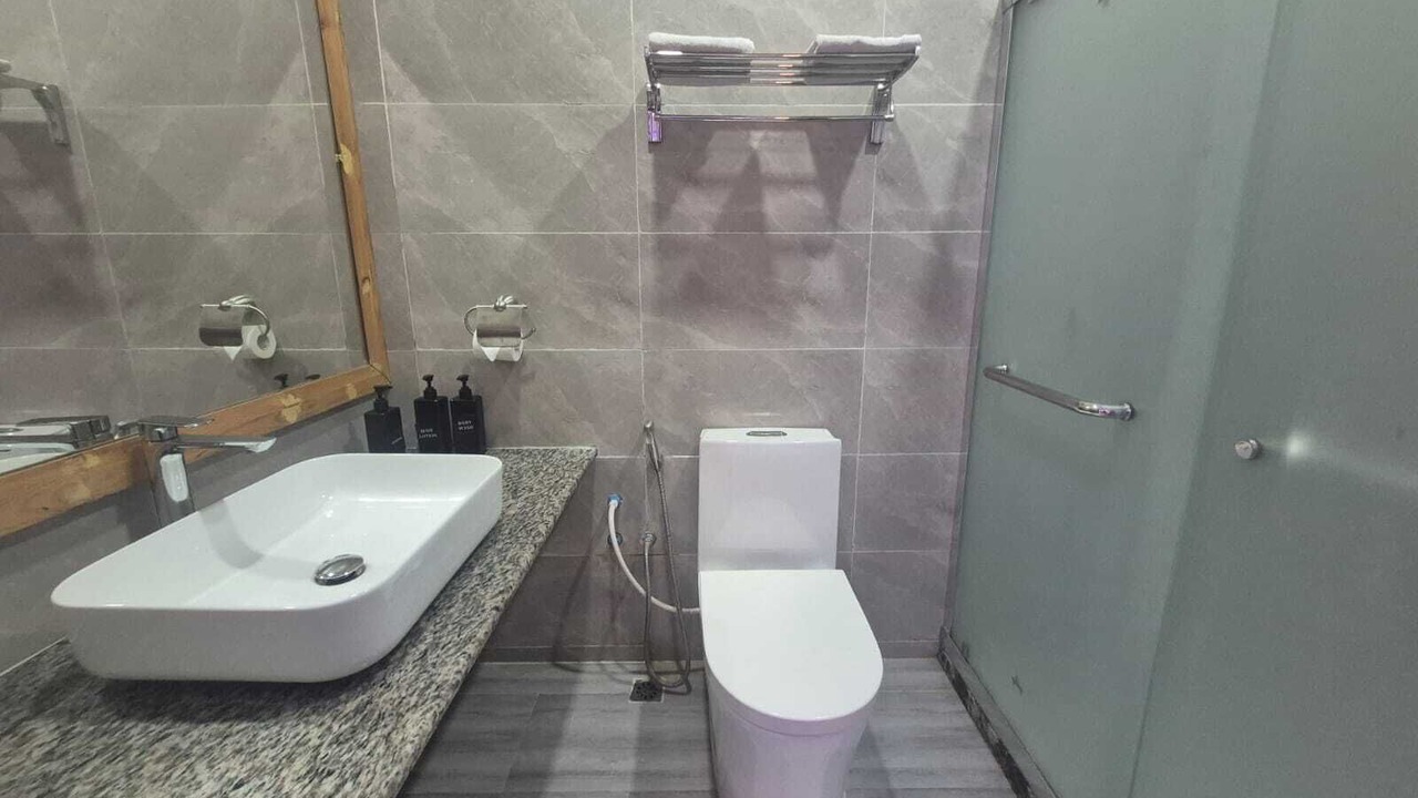Photo of Bathroom in Thulusdhoo Island