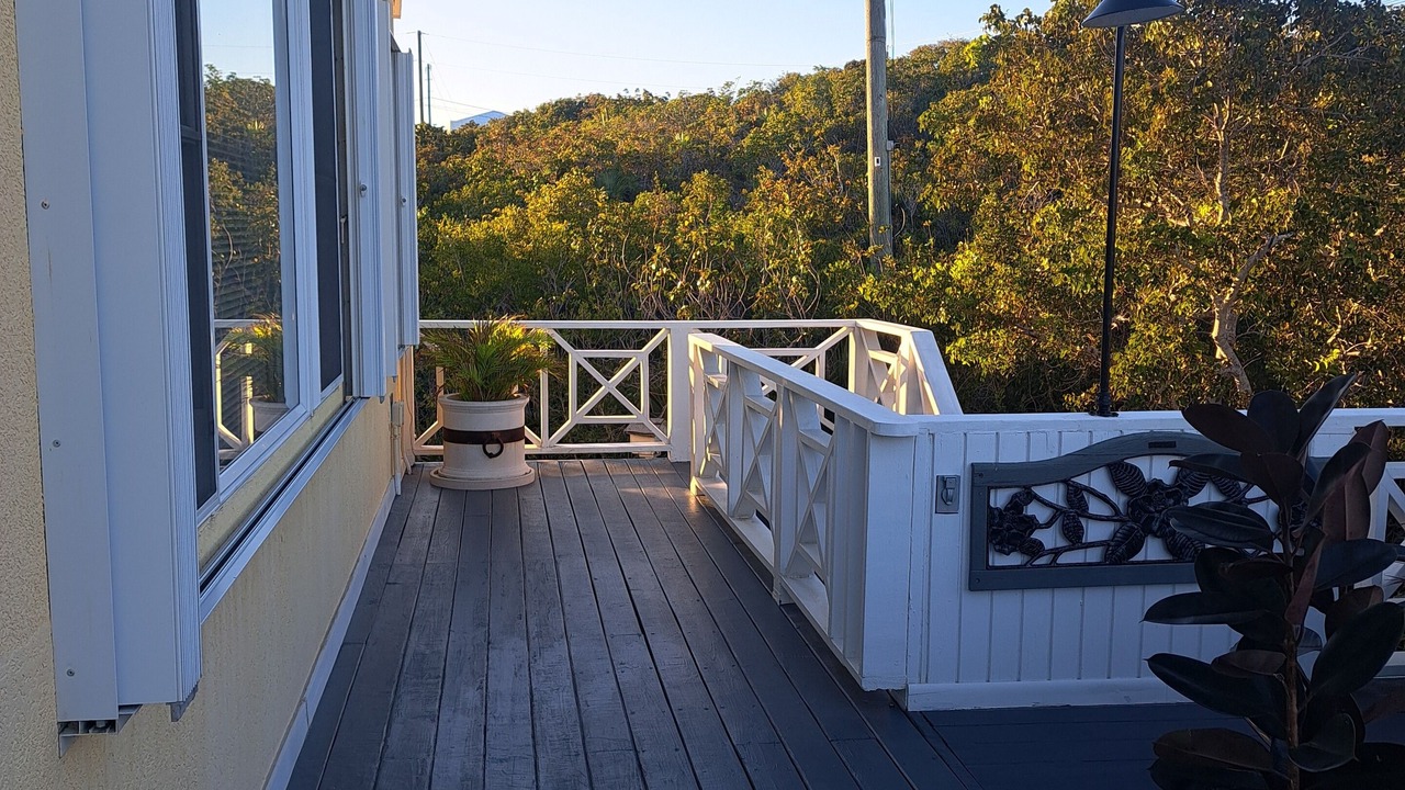 Photo of Patio Balcony in Juba Sound