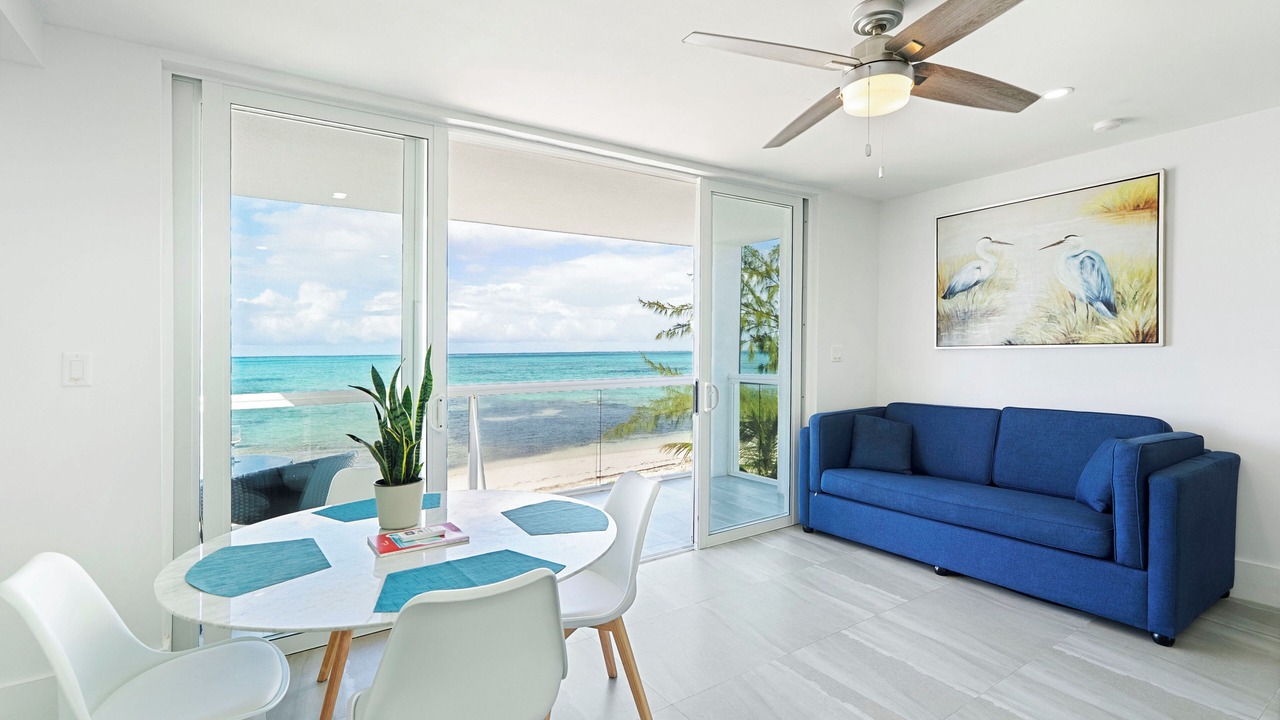 Photo of Livingroom in Blue Hills
