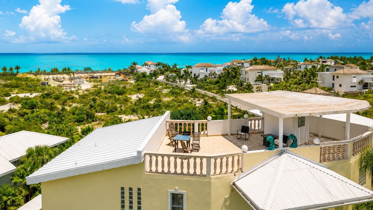 Photo of Outdoor in Leeward Settlement