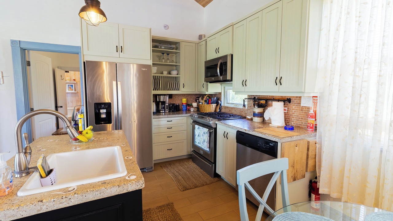 Photo of Kitchen in Venetian Road Settlement