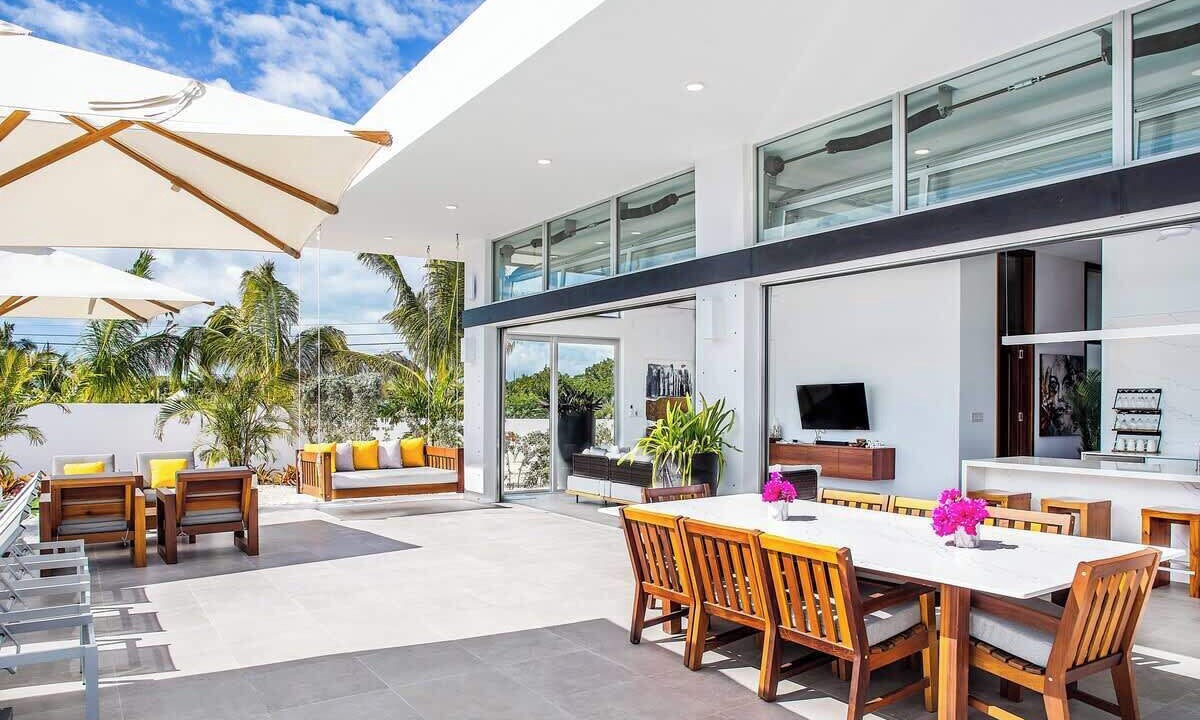 Photo of Outdoor in Long Bay Hills