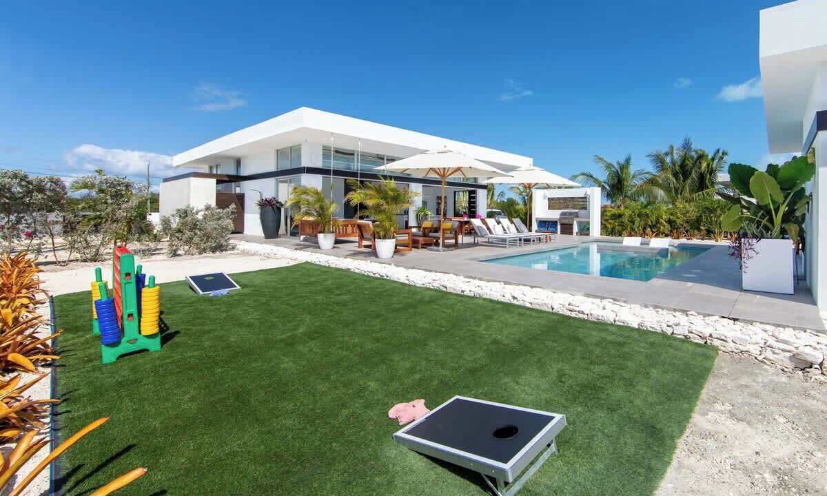 Photo of Outdoor in Long Bay Hills