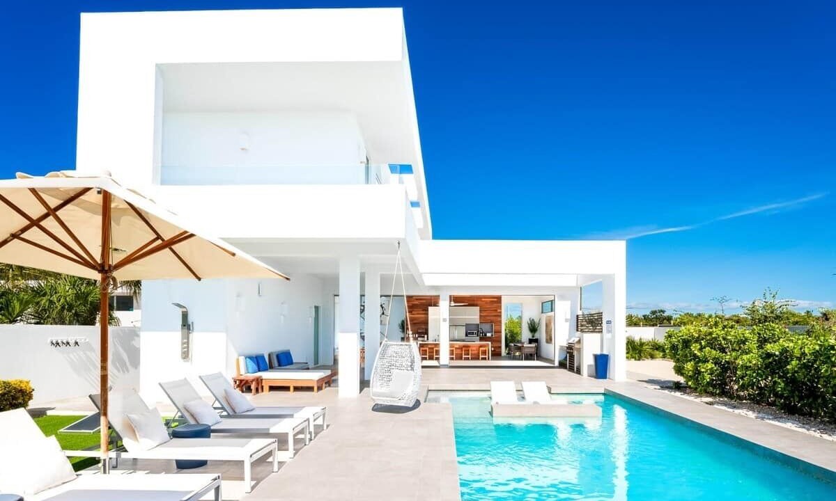 Photo of Outdoor in Long Bay Hills