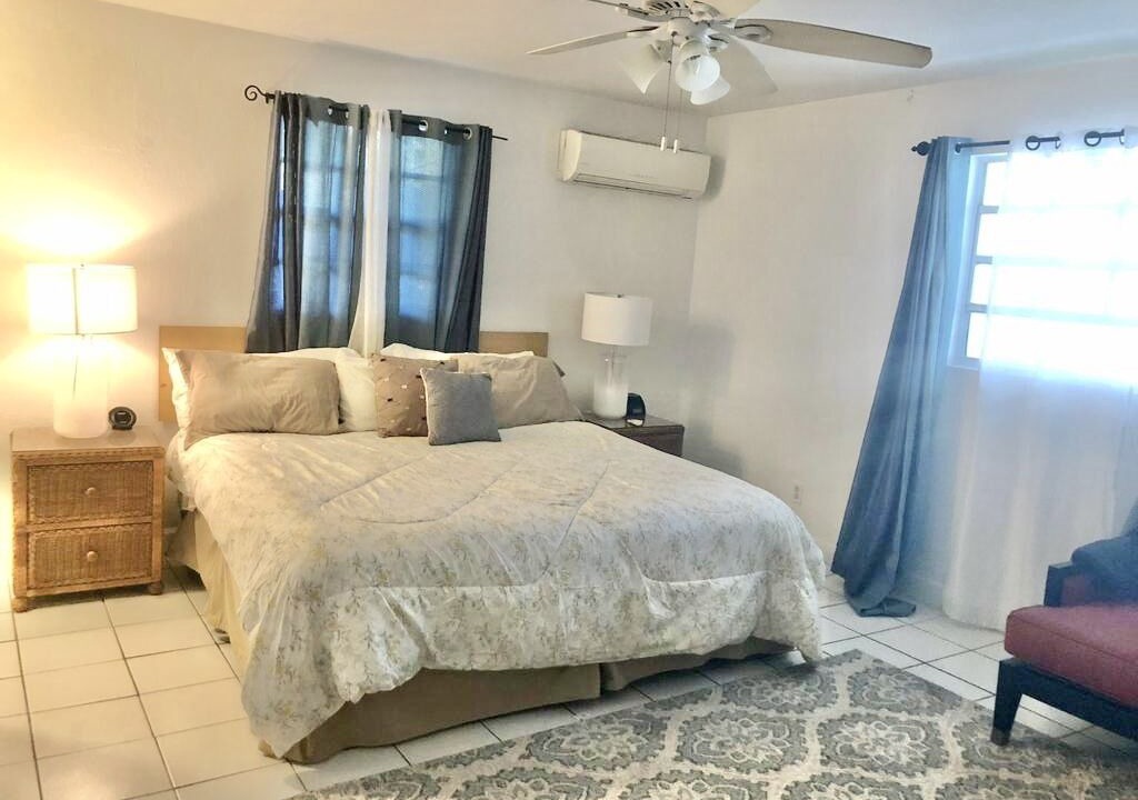 Photo of Bedroom in Venetian Road Settlement