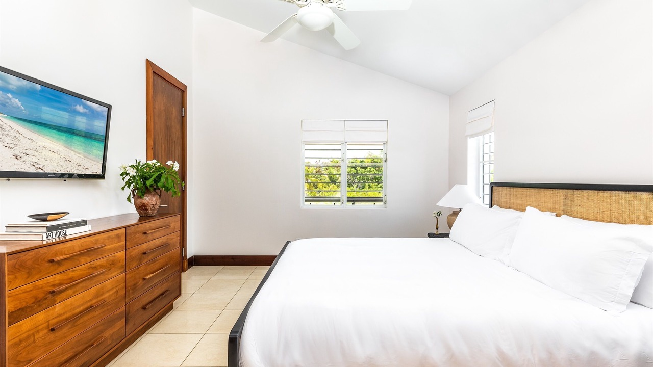 Photo of Bedroom in Grace Bay West