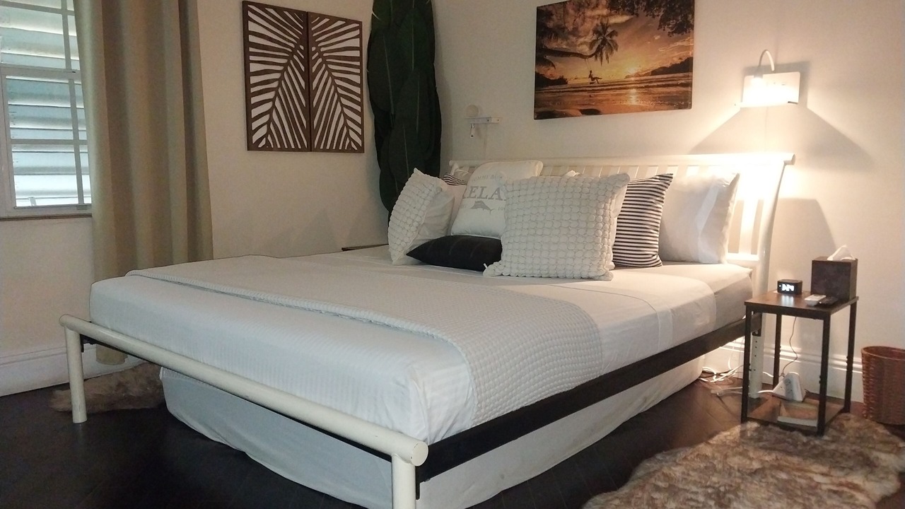 Photo of Bedroom in Leeward Settlement