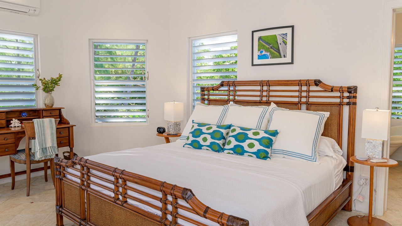 Photo of Bedroom in Leeward Settlement