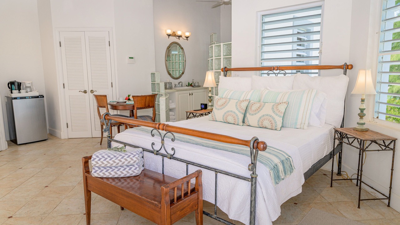 Photo of Bedroom in Leeward Settlement
