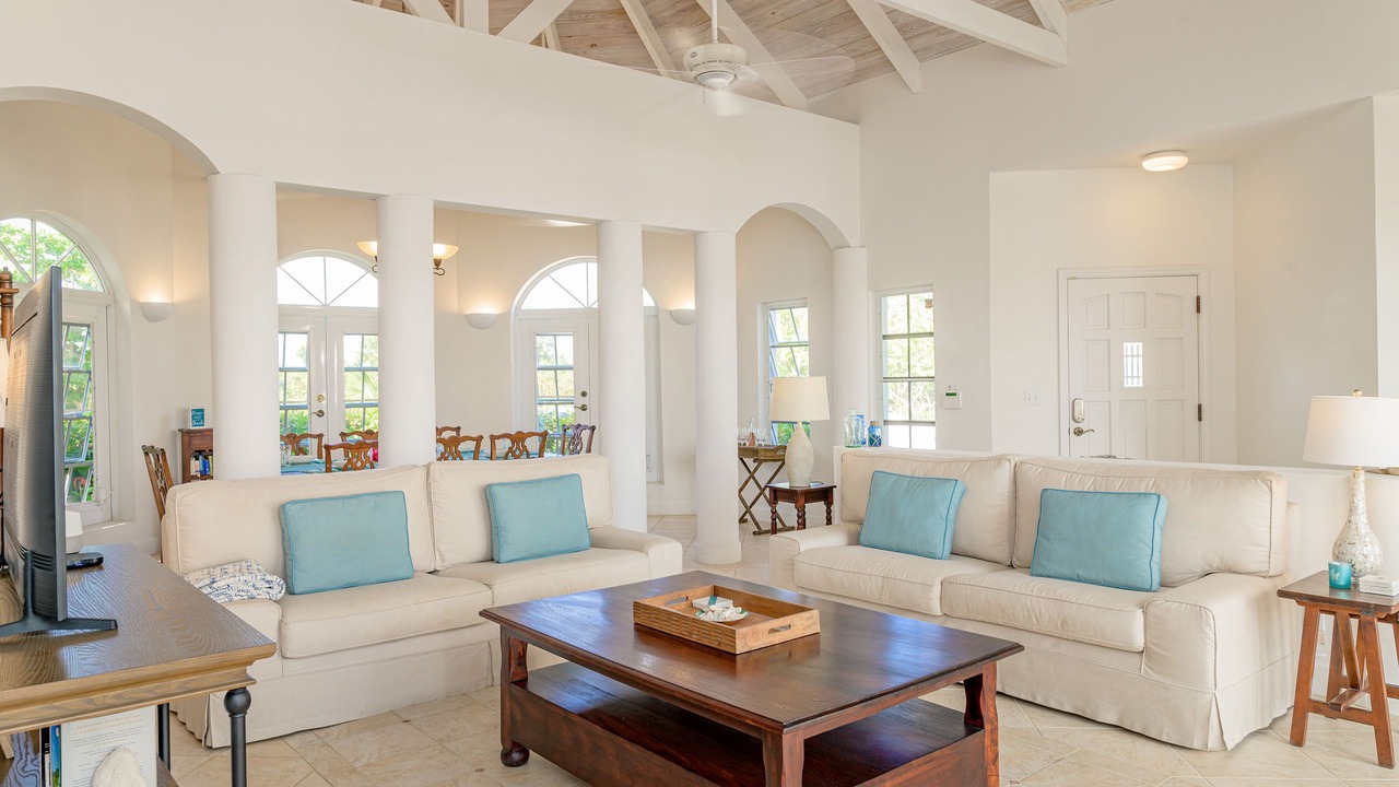 Photo of Livingroom in Leeward Settlement