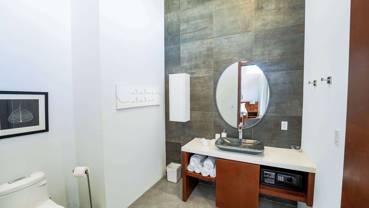 Photo of Bathroom in Long Bay Hills