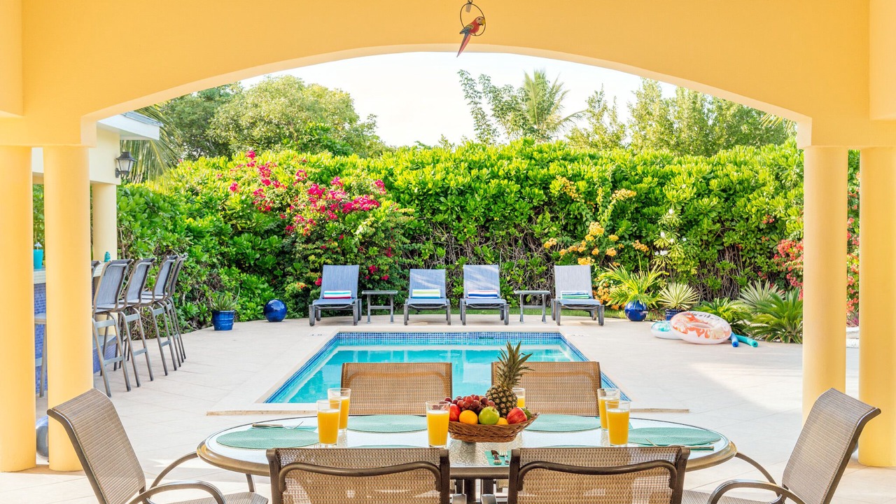 Photo of Outdoor in Leeward Settlement