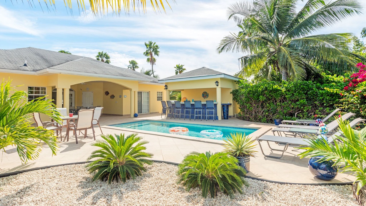 Photo of Outdoor in Leeward Settlement