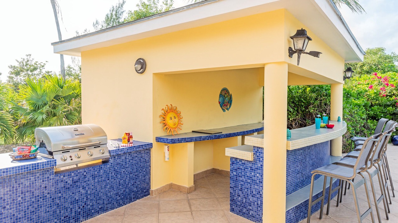 Photo of Outdoor in Leeward Settlement