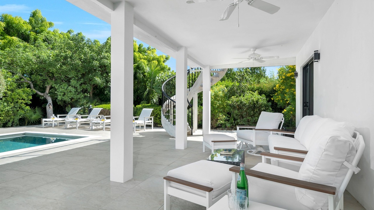 Photo of Others in Grace Bay West
