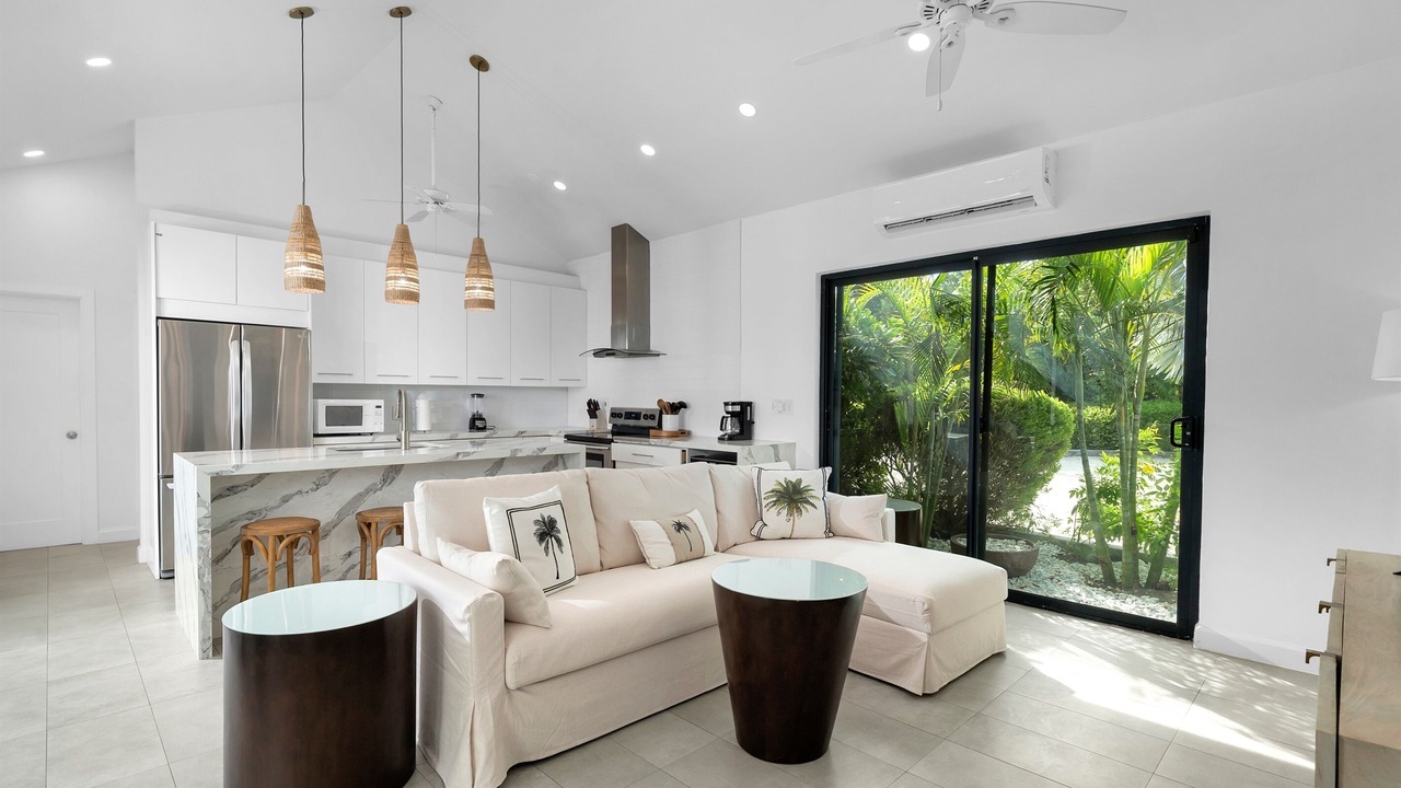Photo of Bedroom in Grace Bay West