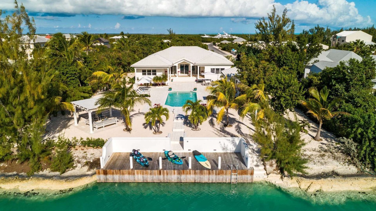Photo of Outdoor in Leeward Settlement