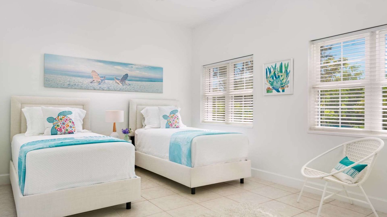 Photo of Bedroom in Leeward Settlement