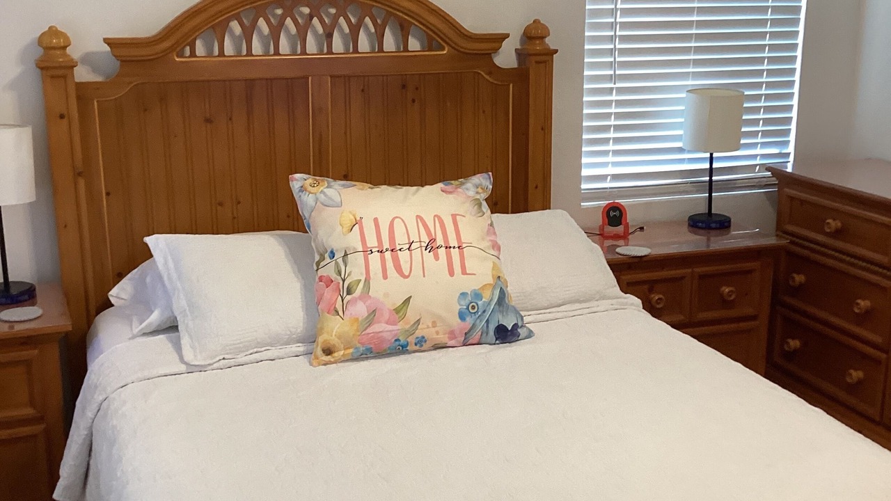 Photo of Bedroom in Cockburn Town
