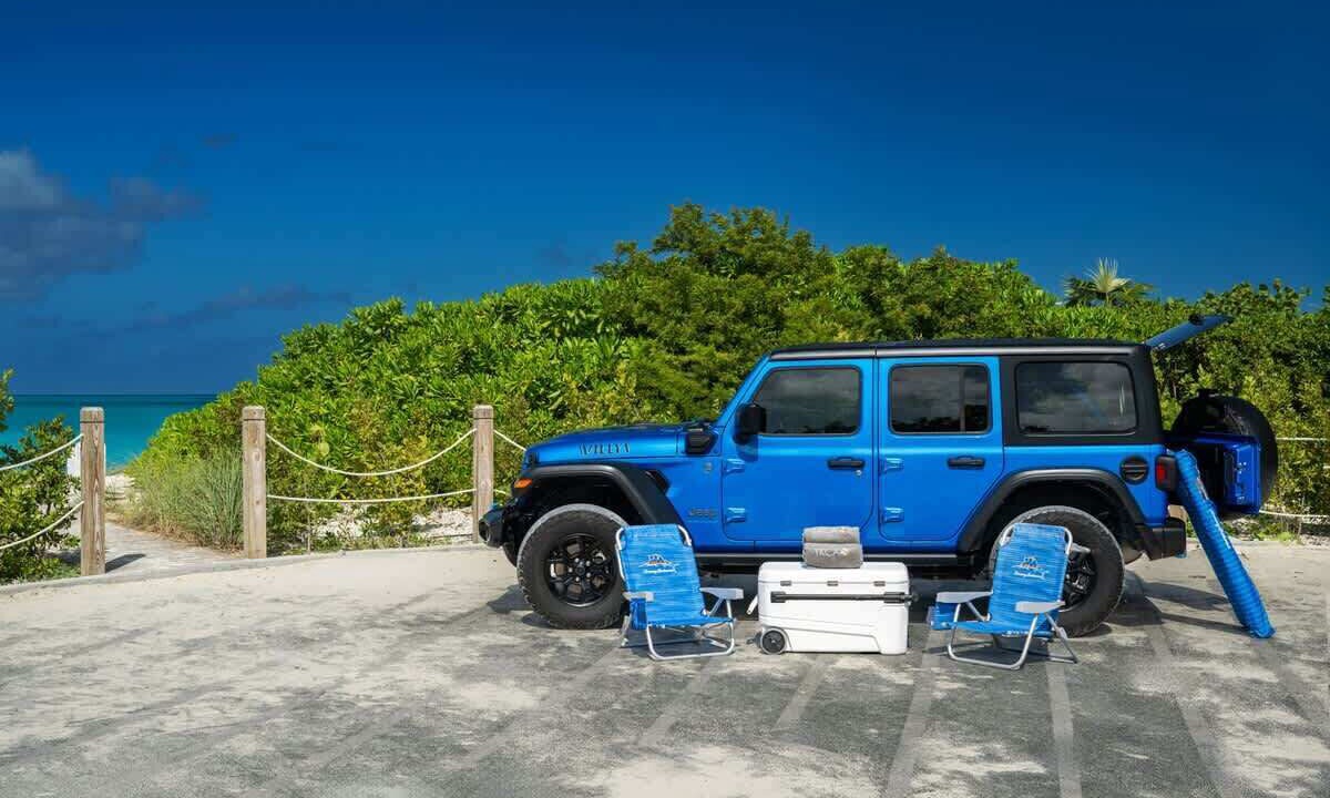 Photo of Outdoor in Leeward Settlement