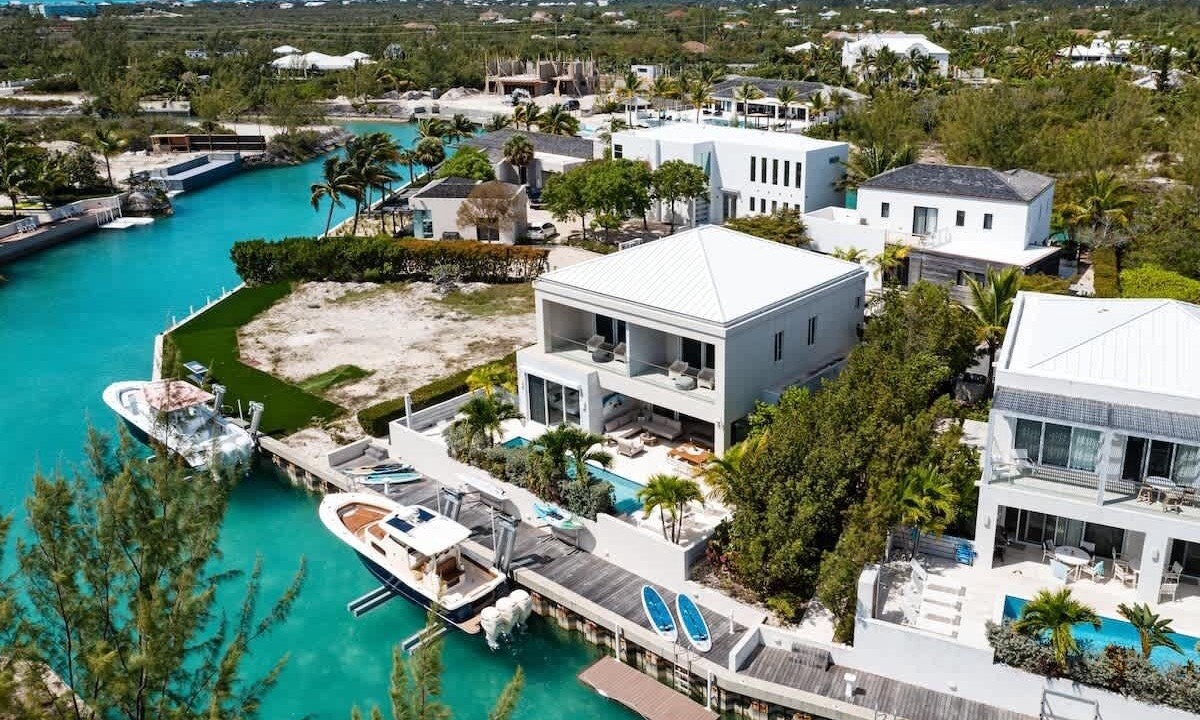 Photo of Outdoor in Leeward Settlement