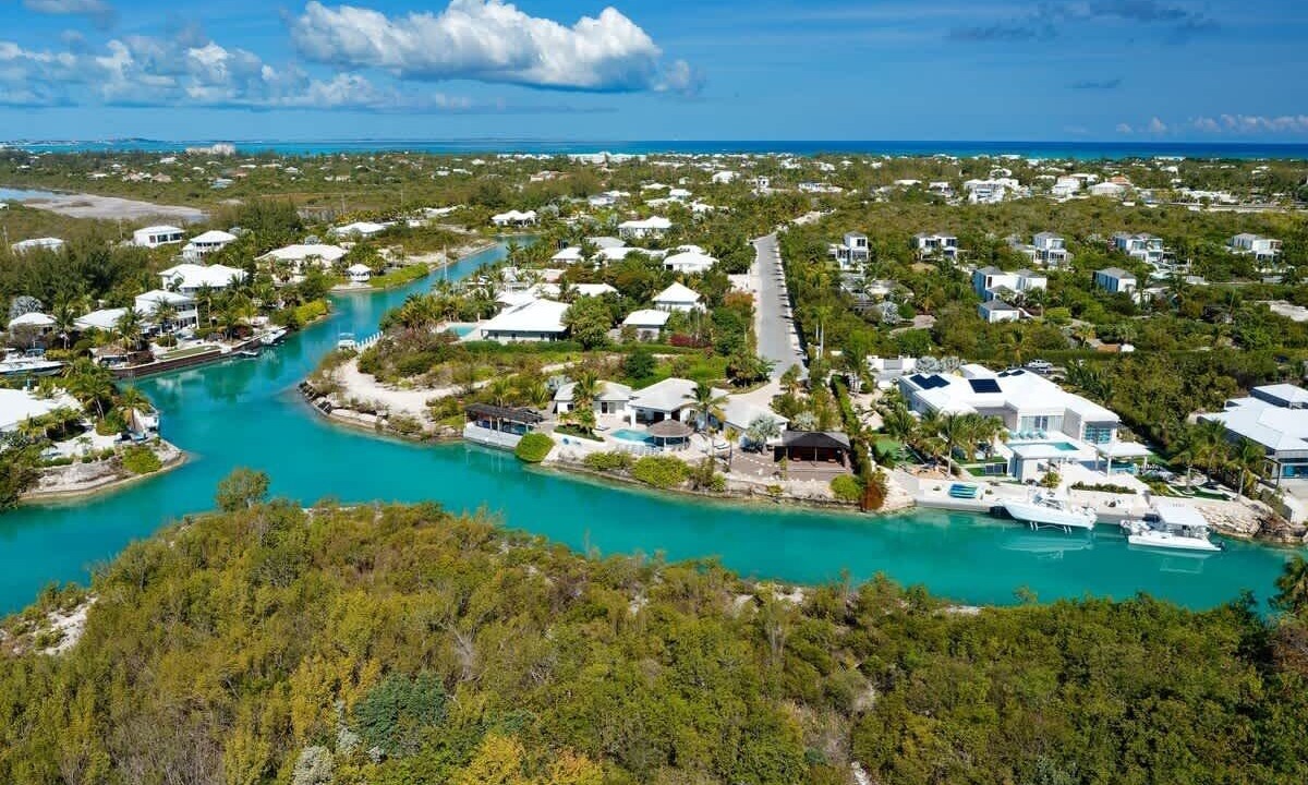 Photo of Outdoor in Leeward Settlement
