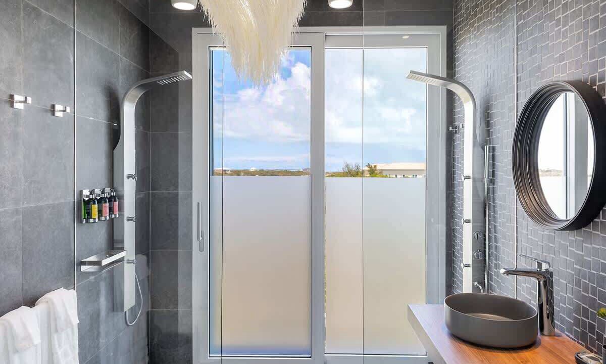 Photo of Bathroom in Leeward Settlement