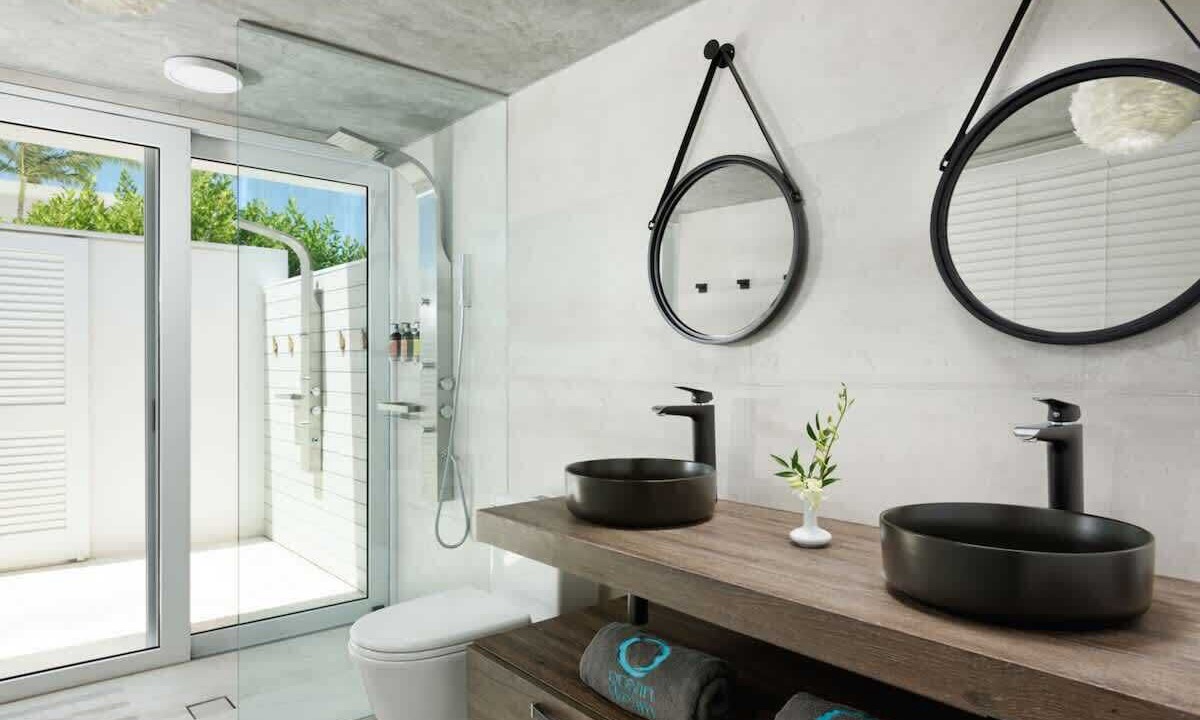 Photo of Bathroom in Leeward Settlement