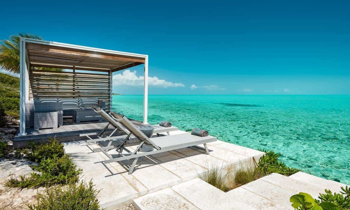 Photo of Patio Balcony in Leeward Settlement