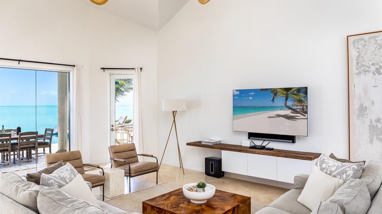 Photo of Livingroom in Leeward Settlement