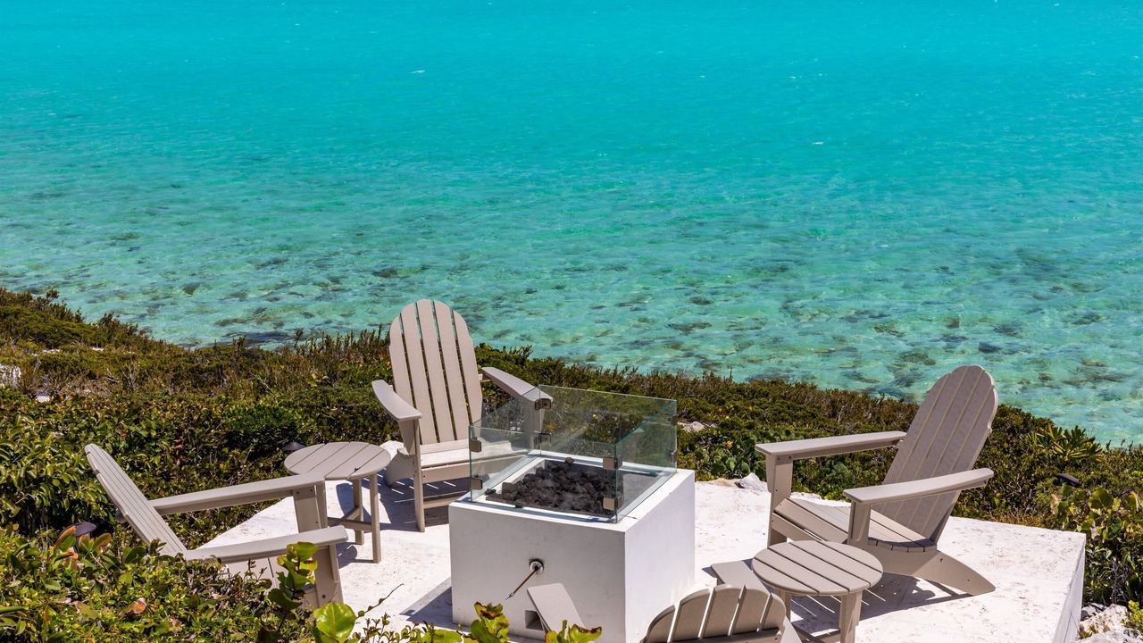Photo of Patio Balcony in Leeward Settlement