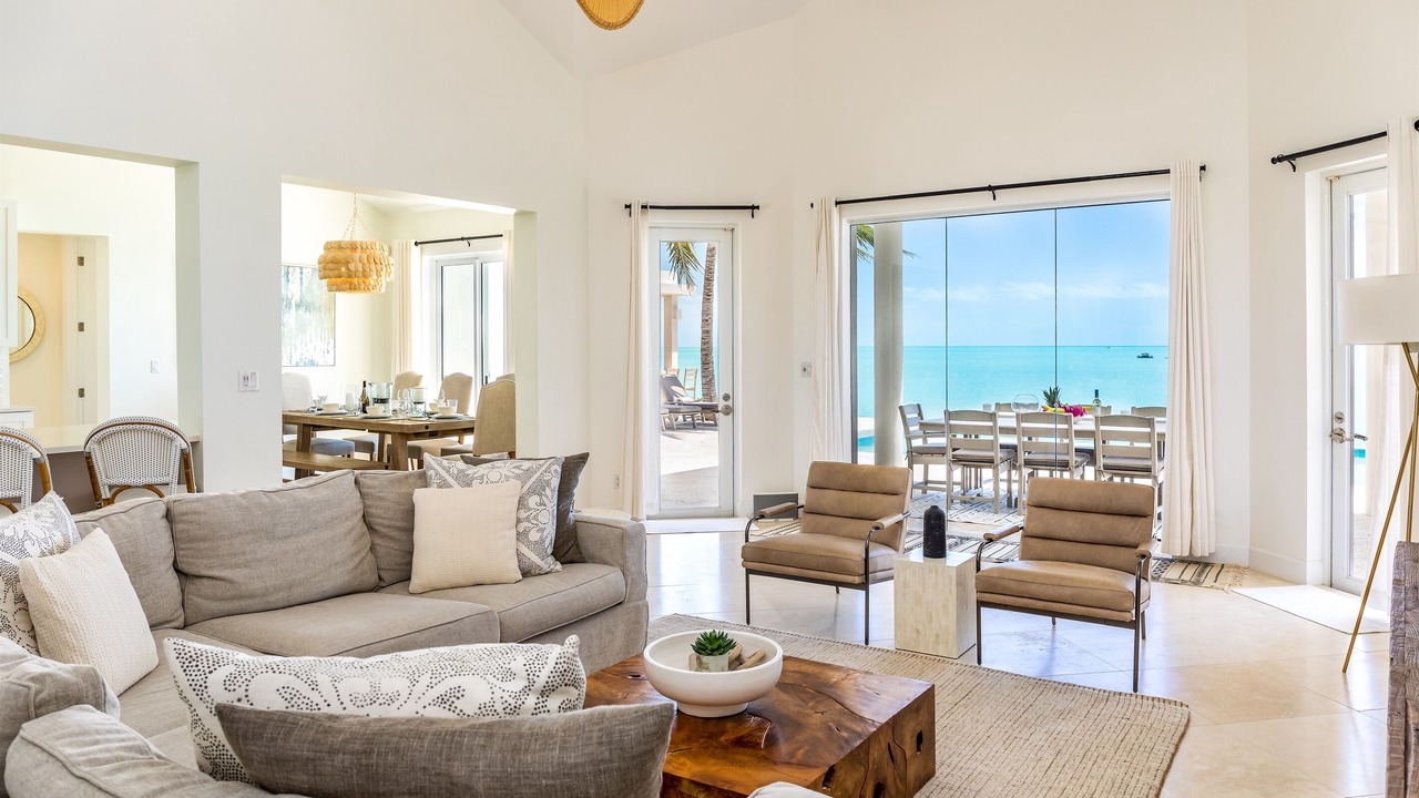 Photo of Livingroom in Leeward Settlement