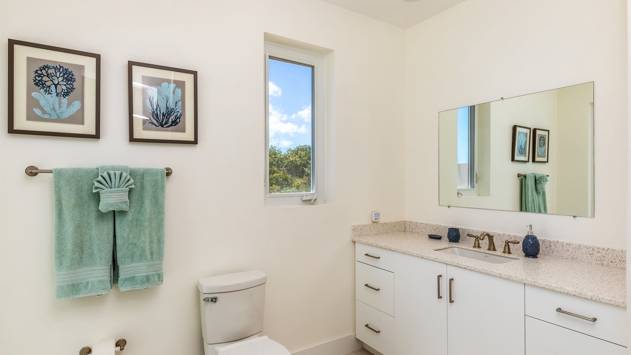 Photo of Bathroom in Leeward Settlement