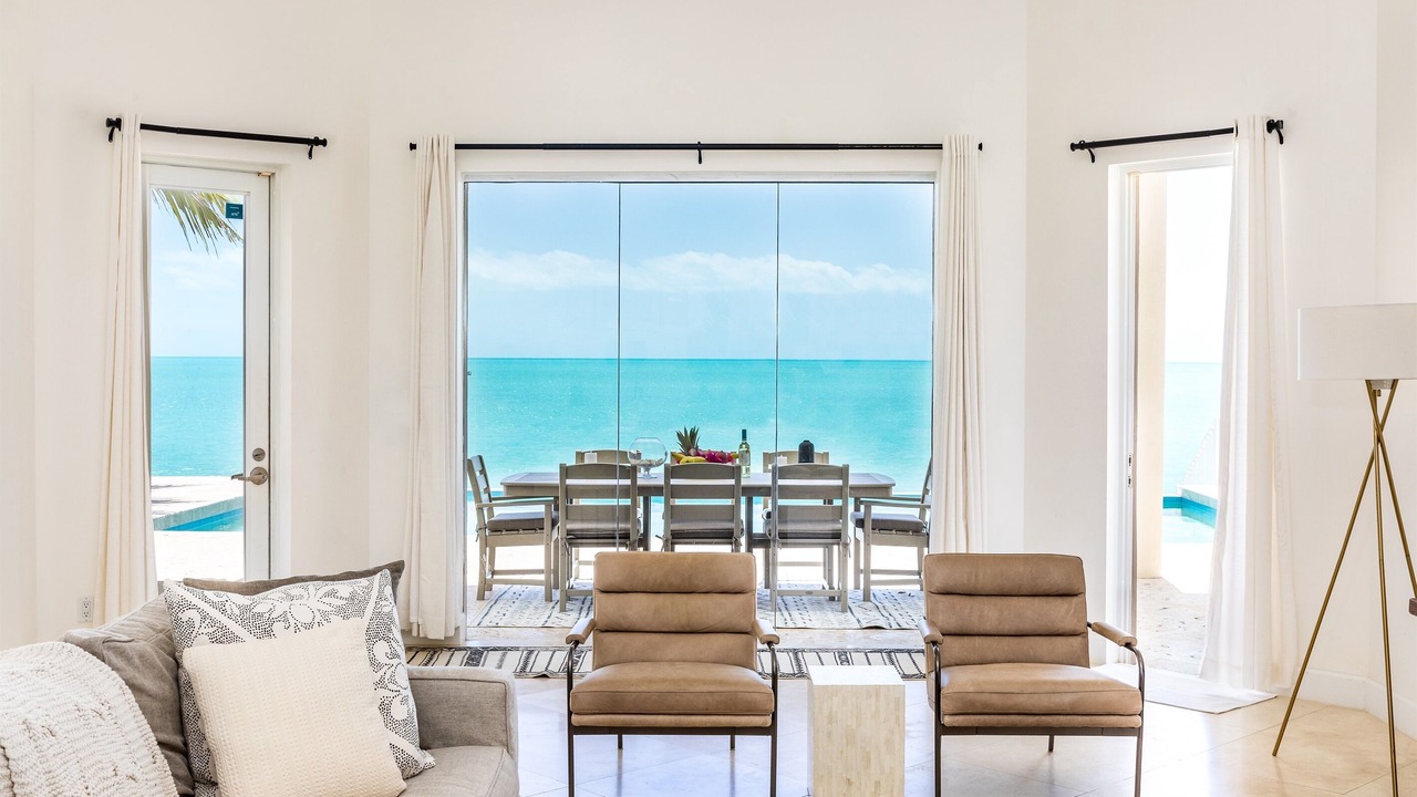 Photo of Livingroom in Leeward Settlement