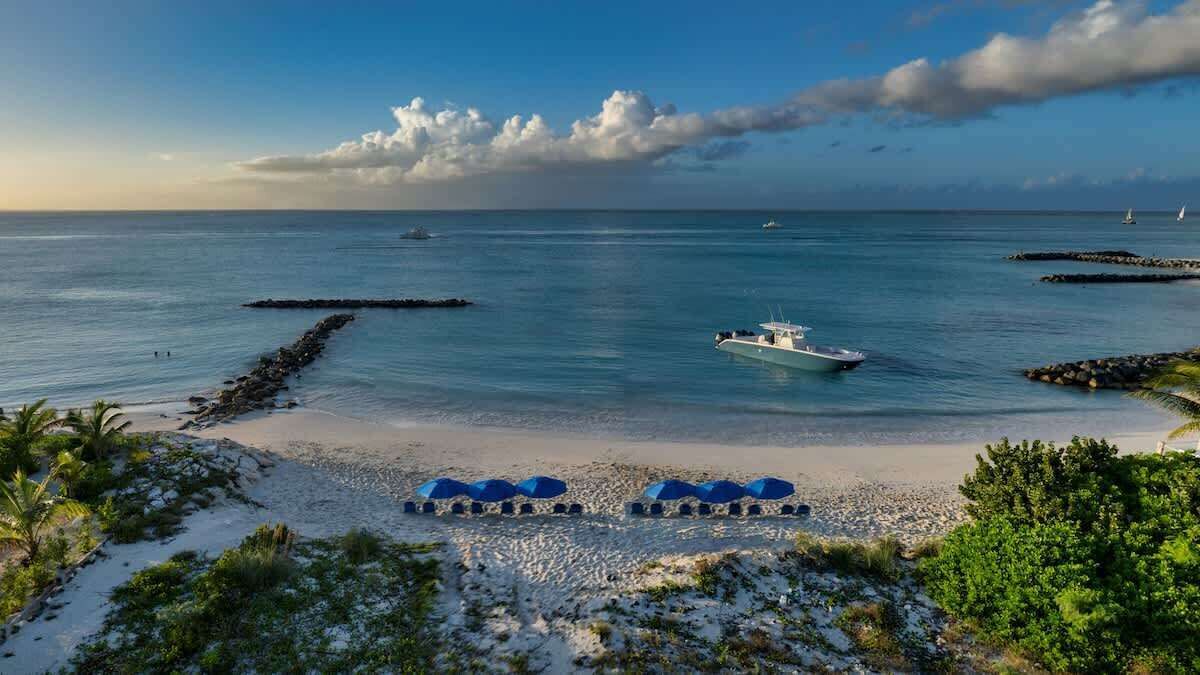 Photo of Others in Leeward Settlement