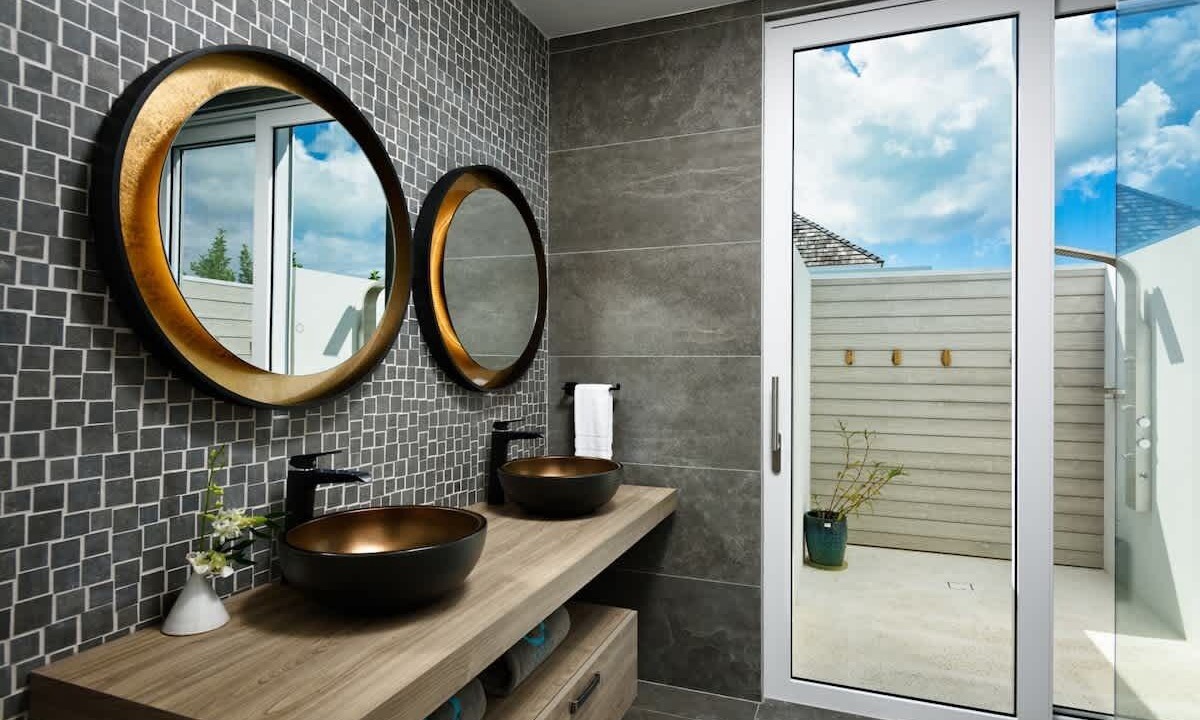 Photo of Bathroom in Leeward Settlement