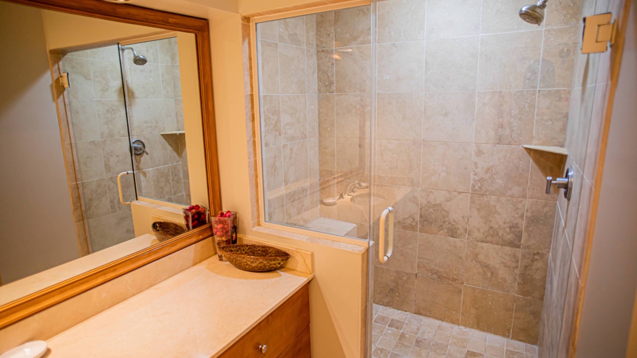 Photo of Bathroom in Grace Bay